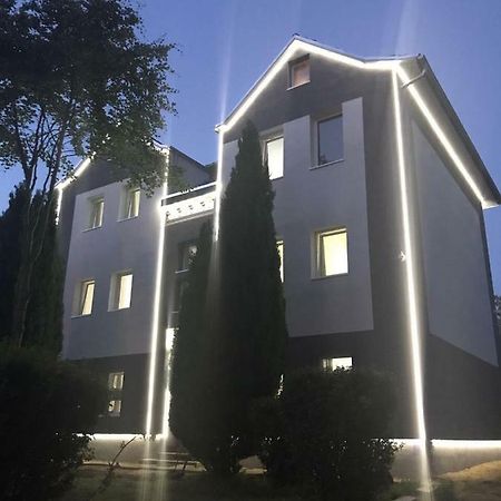 Werftstrasse 9A Aparthotel Kiel Exterior photo